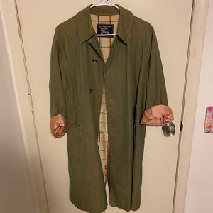 VINTAGE BURBERRY TRENCH COAT